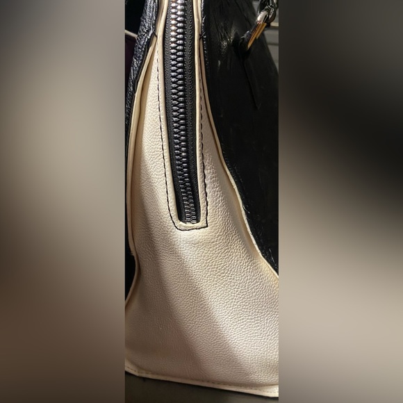 Betsey Johnson Satchel/Shoulder Bag.                  Size: OS - Picture 13 of 15